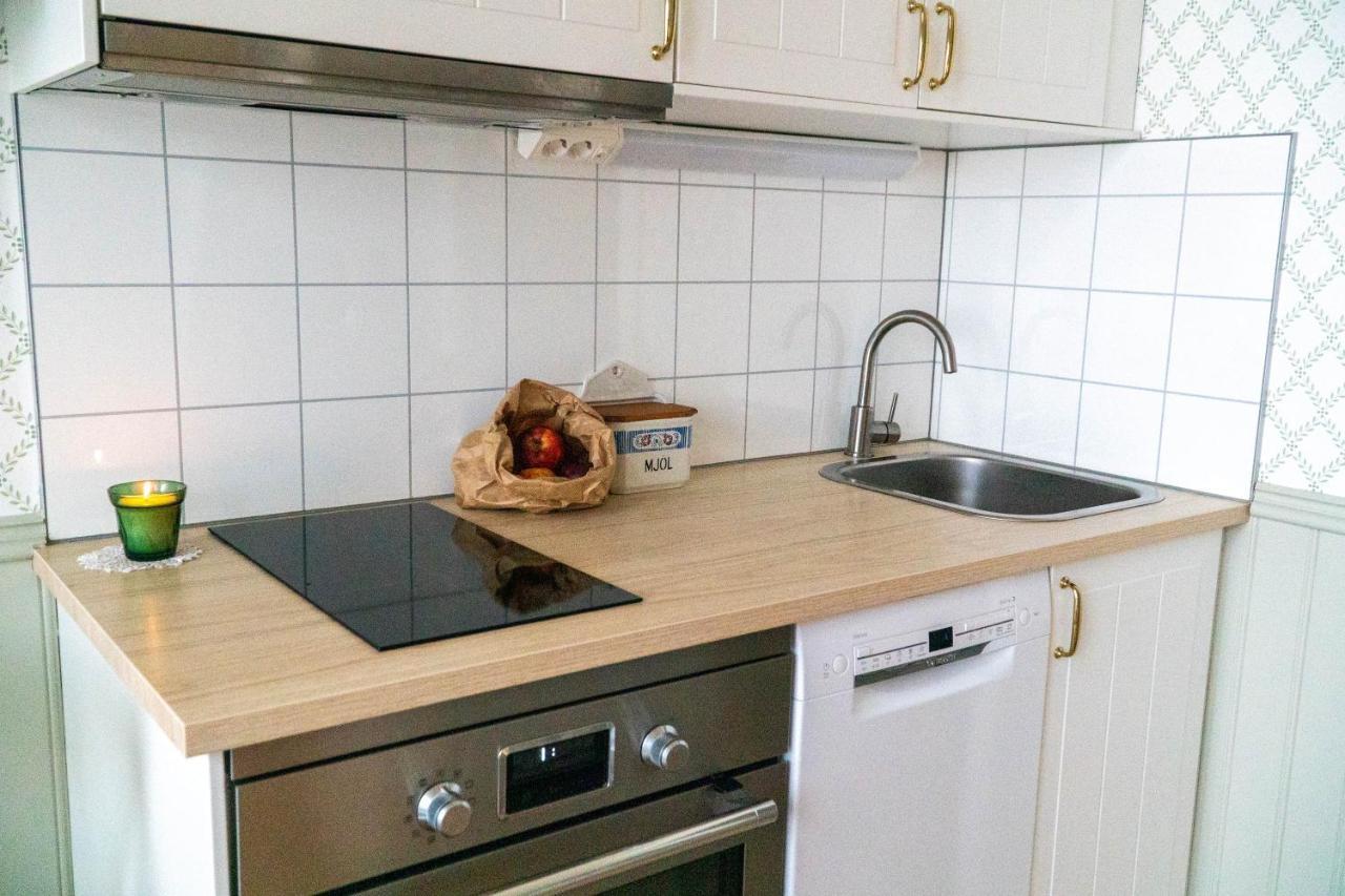Anfasteroed Gardsvik - Badstugor Med Loft Ljungskile Exterior foto