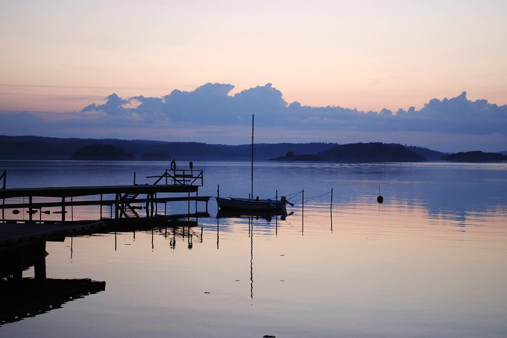 Anfasteroed Gardsvik - Badstugor Med Loft Ljungskile Cameră foto